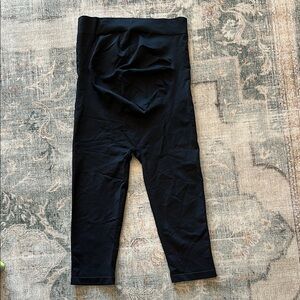 Blanqi Maternity Belly Support Black Capri Leggings